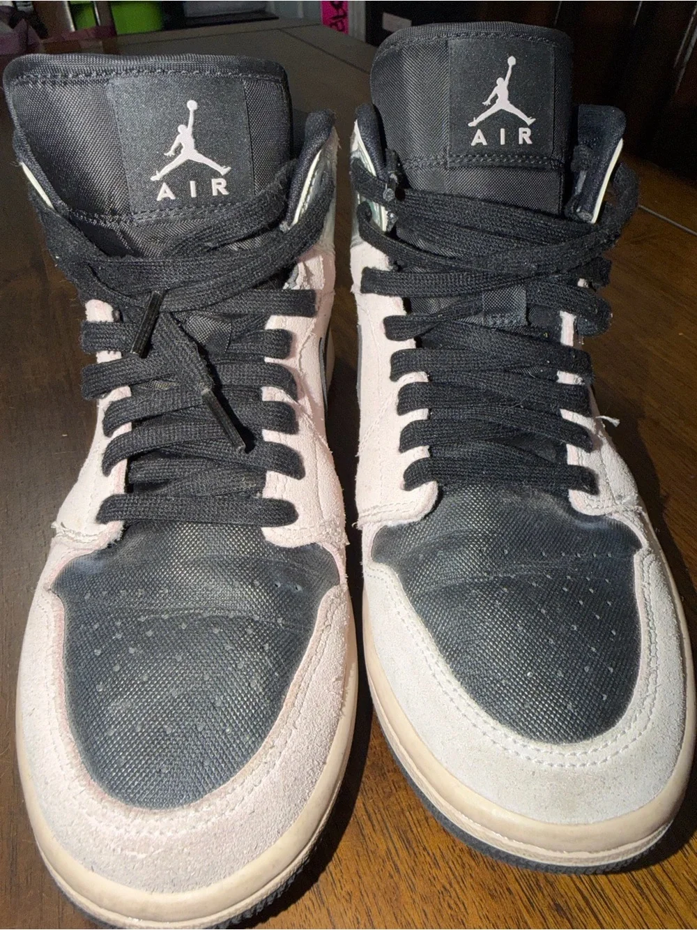 Nike Air Jordan 1 Mid 'Dirty Powder Iridescent'